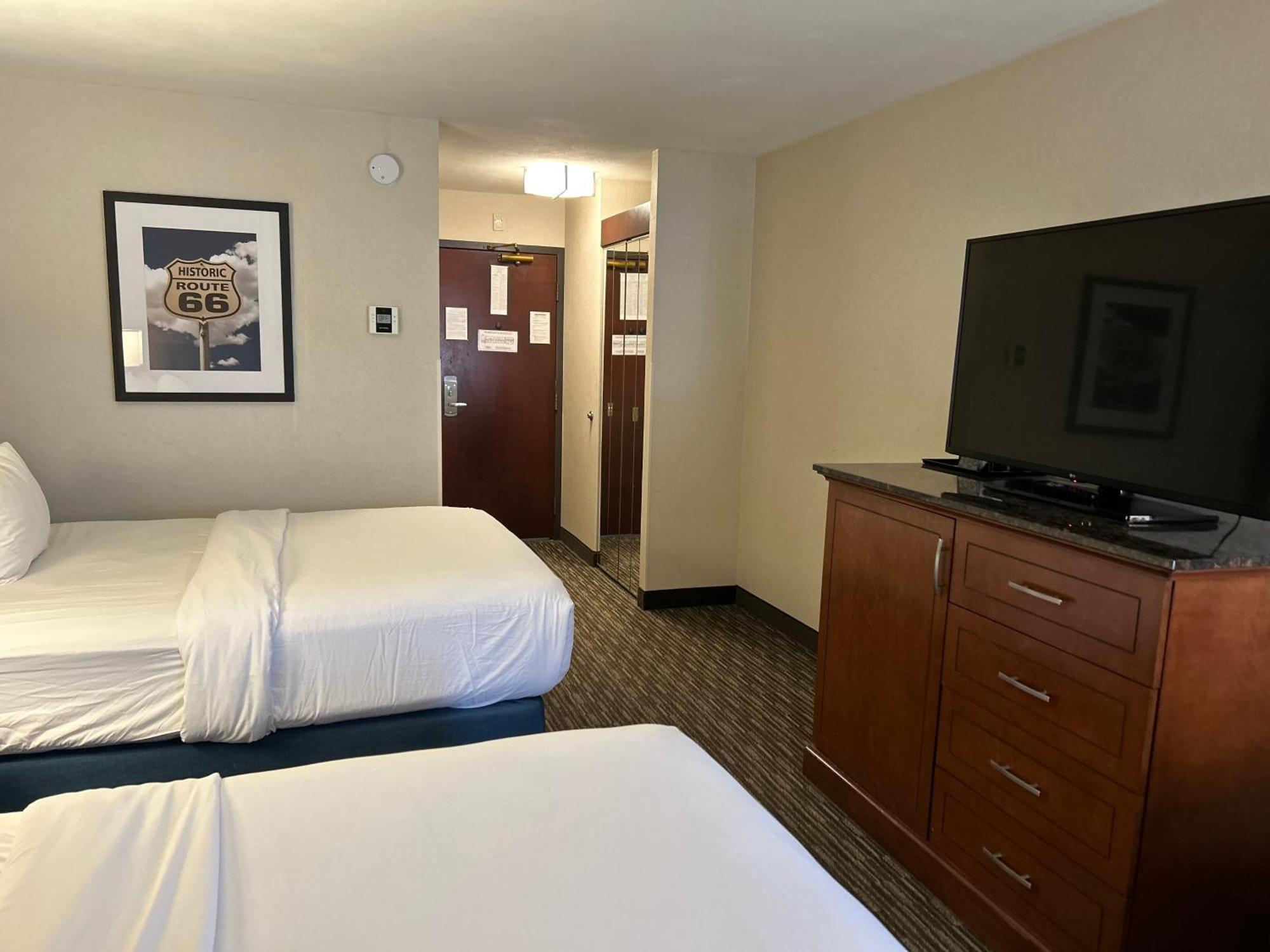 Heritage Inn & Suites St Louis Fenton, Trademark By Wyndham エクステリア 写真
