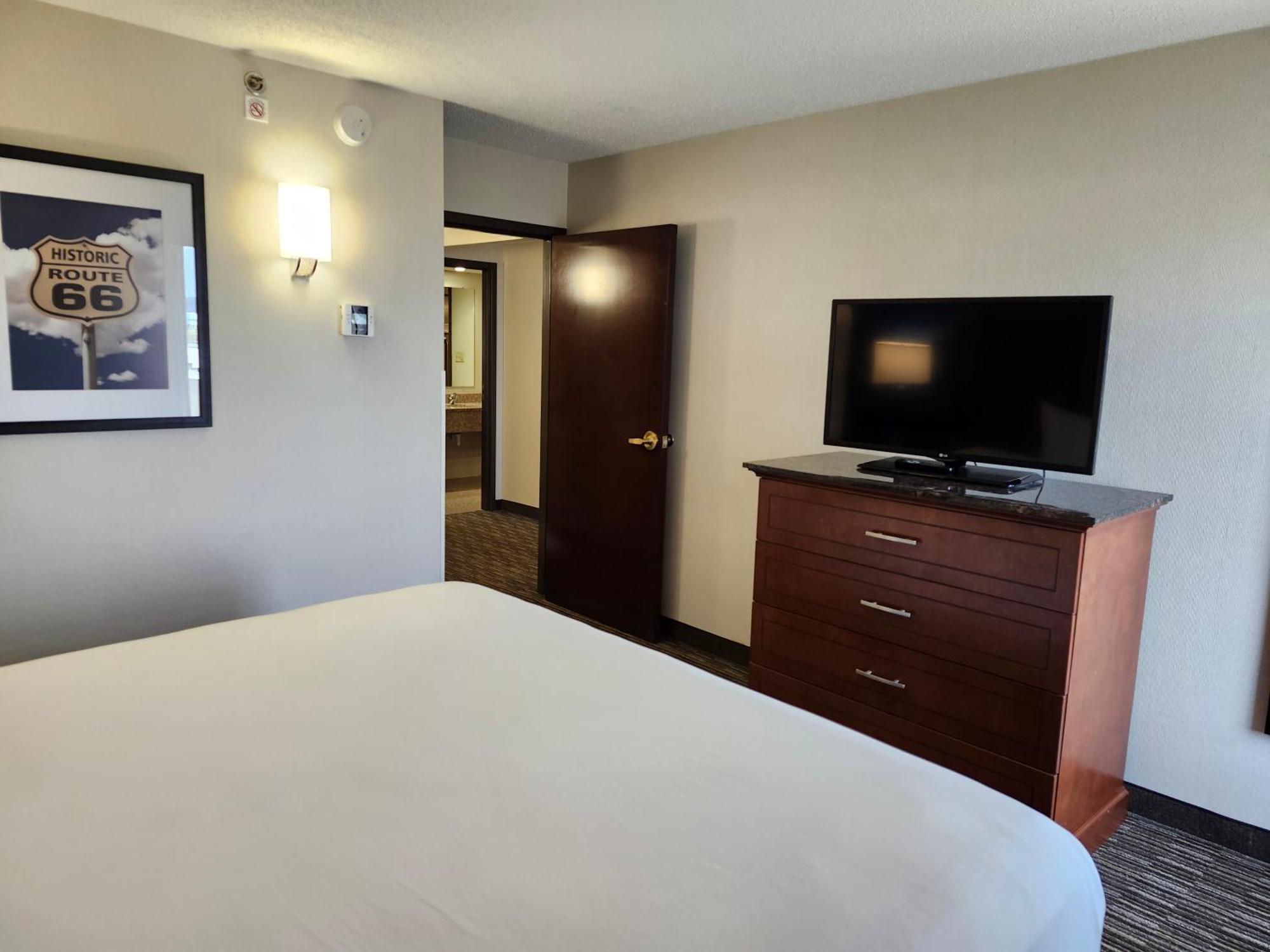 Heritage Inn & Suites St Louis Fenton, Trademark By Wyndham エクステリア 写真